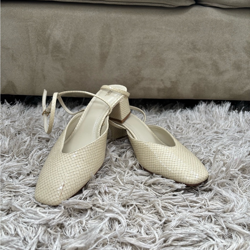 Zara Cream Textured Ankle Strap Low Heels